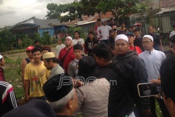 Ahok Diusir Lagi, Kapolsek Minta Warga Penolak Beristigfar - JPNN.COM