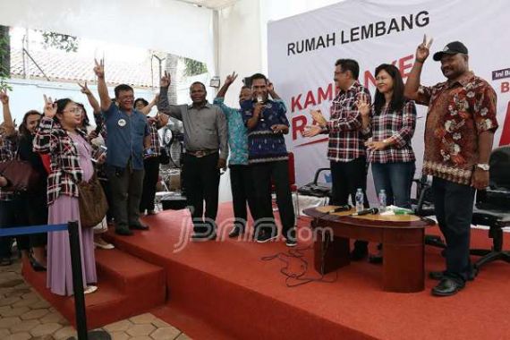 Djarot: Ada Apa Toh? Kok Takut dengan Ahok-Djarot - JPNN.COM