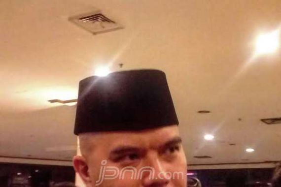 Mangkir dari Polisi, Ahmad Dhani Pilih Bersama Warga Bekasi - JPNN.COM