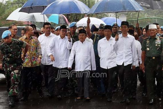 Langkah Jokowi sebagai Isyarat Situasi Terkendali, Tapi... - JPNN.COM