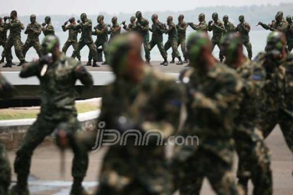 DPR Minta TNI dan BIN Perkuat Pertahanan dari ISIS - JPNN.COM