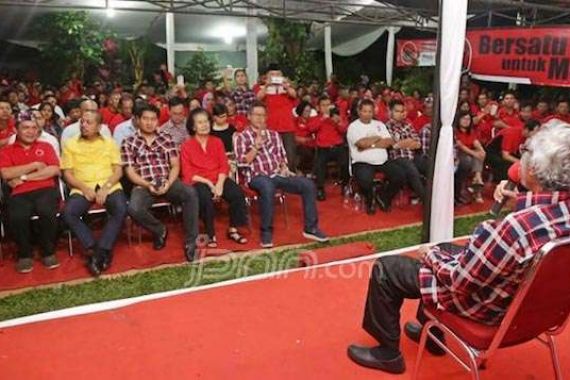 Pak Sabam Kumpulkan Kader PDIP demi Menangkan Ahok - JPNN.COM