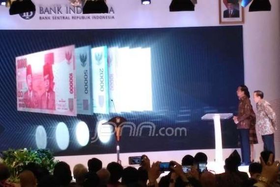 Pak Jokowi Luncurkan Pecahan Baru Rupiah, Nih Ciri-Cirinya - JPNN.COM