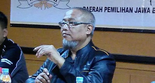 DPR Dorong Akhiri Kebijakan Upah Murah - JPNN.com