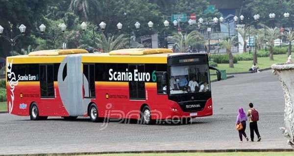 Arus Mudik, Transjakarta Tetap Beroperasi - JPNN.com