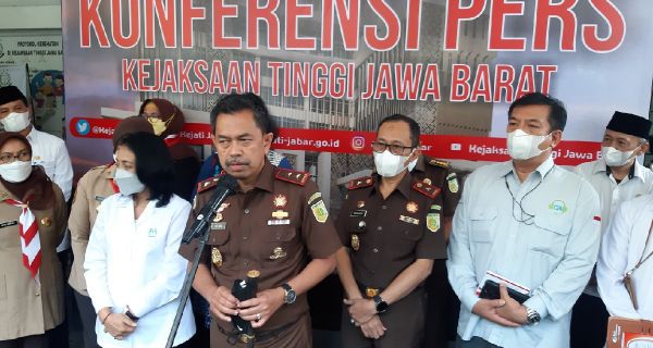 Sidang Lanjutan Kasus Herry Wirawan Bakal Hadirkan 3 Saksi, Siapa Saja? - JPNN.com