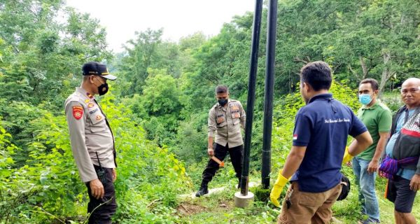 Cari Kayu Bakar di Sekitar Pegunungan Lampe, Hamsyah Malah Ketemu Hal Mengejutkan Ini - JPNN.com