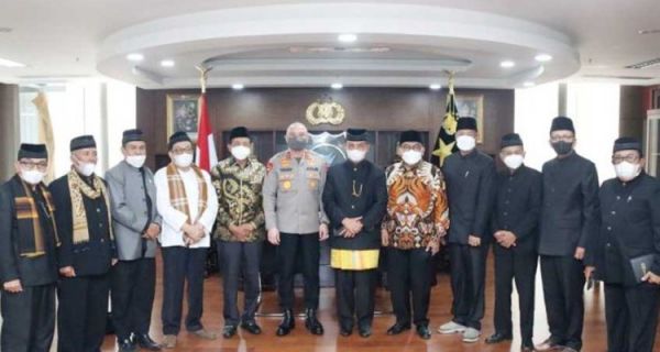 Irjen Teddy Minahasa Bakal Dianugerahi Gelar Adat Minangkabau, Apa Jasanya? - JPNN.com