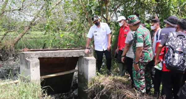 Bobby Nasution Blusukan, Temukan Penyebab Banjir di Medan - JPNN.com