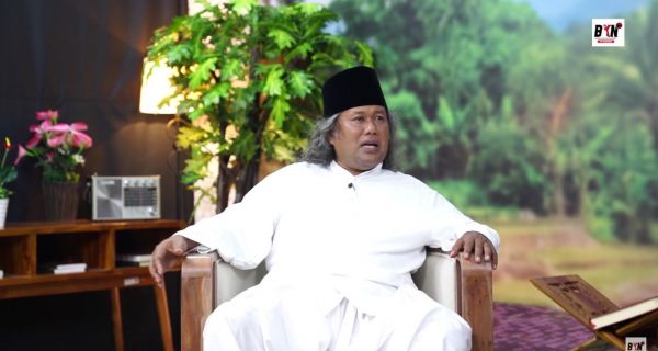 Medsos Hanya Alat, Gus Muwafiq Sebut Unsur Penting dalam Berdakwah - JPNN.com