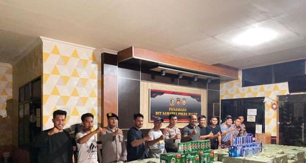 349 Karung Minuman Keras Asal China Diamankan Polda Malut - JPNN.com