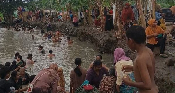 Viral, Embung Bidadari di Lombok Konon Bisa Menyembuhkan Penyakit - JPNN.com