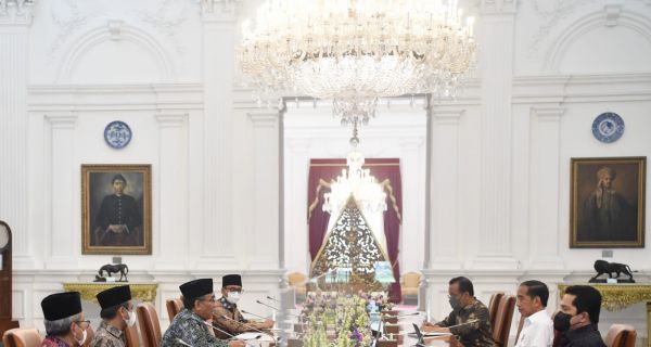 Lihat Siapa Menteri yang Dibawa Jokowi Menemui PBNU - JPNN.com