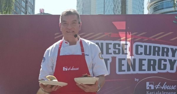 Chef Vindex Tengker Bagikan Tips Mudah Masak Kari ala Jepang - JPNN.com