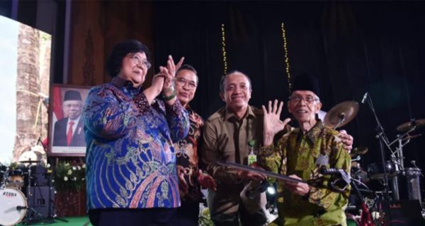 Menteri Siti Merefleksikan 9 Tahun Bersama KLHK, Banyak Pembenahan dan Peningkatan - JPNN.com