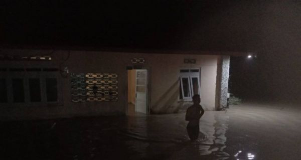 Banjir Merendam Lima Daerah di Sulteng - JPNN.com