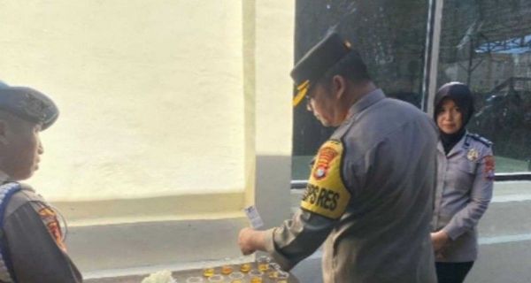 Seusai Libur Lebaran, Polres Mamuju Tes Urine Ratusan Personel, Ini Hasilnya - JPNN.com