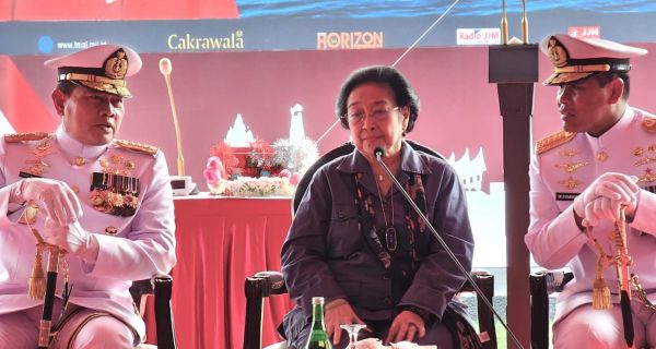 Resmikan Operasional KRI Bung Karno, Megawati Berikan Tantangan kepada Panglima TNI - JPNN.com