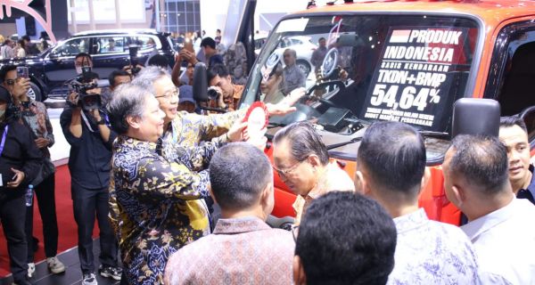 Hino Dukung Pertamina & TNI Tingkatkan Keamanan Distribusi BBM - JPNN.com