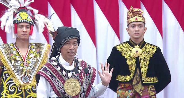 Simak, Begini Pidato Lengkap Jokowi, Mengeluh Posisi Presiden, Pilpres, hingga Singgung MK - JPNN.com