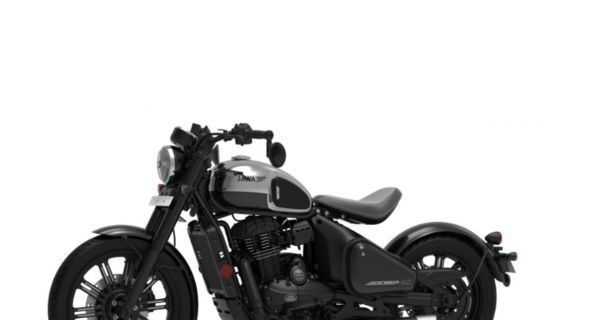 Jawa 42 Bobber Black Mirror Resmi Mengaspal, Harganya di Bawah Rp 50 Juta - JPNN.com