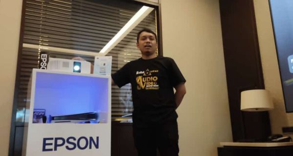 Epson Hadirkan Proyektor Unggulan Berteknologi Tinggi di Pameran IHEAC 2023 - JPNN.com