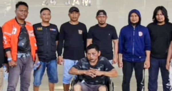 Dua Pelaku Perampokan di SPBU Maros Ditangkap, Kini Terduduk di Kursi Roda - JPNN.com