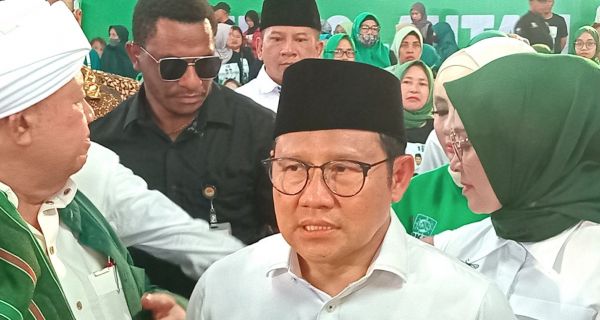 DPR Belum Terima Surpres dari Jokowi soal Ketua KPU yang Baru - JPNN.com