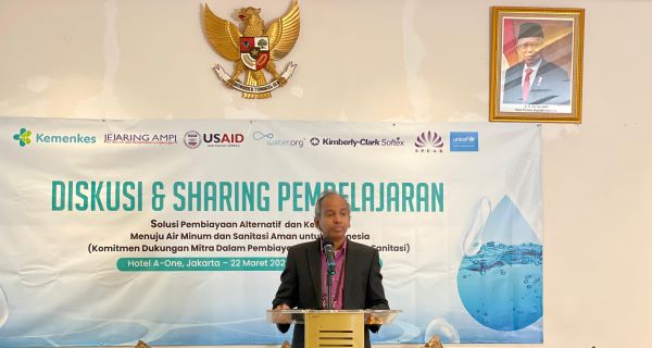 Kemenkes Sebut Air Minum jadi Pilar Mencapai Indonesia Emas 2045 - JPNN.com