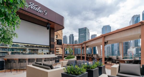 Nube9 Sky Lounge, Restoran Mewah dengan Pemandangan Jakarta dari Ketinggian - JPNN.com