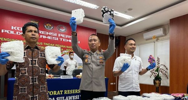 Polda Sulteng Menggagalkan Penyelundupan 25 Kg Sabu-Sabu - JPNN.com