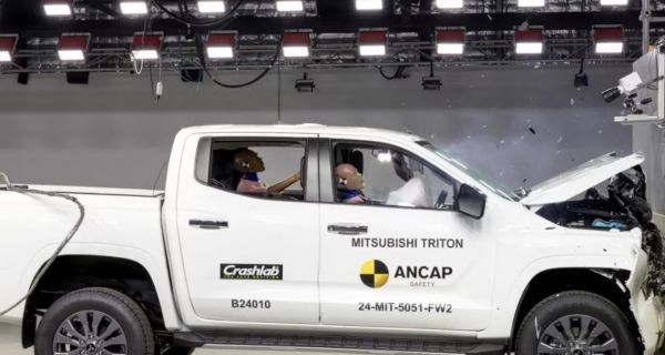 Selamat! Mitsubishi Triton Dapat Bintang 5 dari ANCAP - JPNN.com