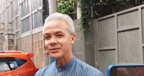 Ganjar Pranowo Soal Peluang Bertemu Gibran: Pintu Saya tidak Pernah Tertutup - JPNN.com