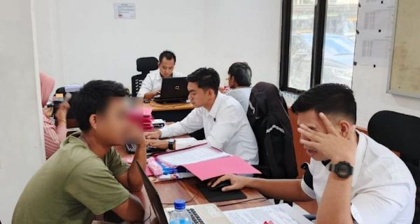 Komplotan Pencuri Tabung Elpiji di Mataram Ditangkap Polisi - JPNN.com