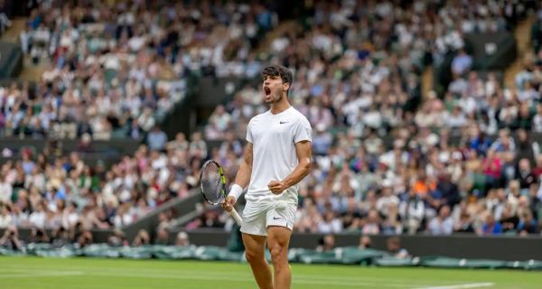 Hantam Novak Djokovic, Carlos Alcaraz Juara Wimbledon 2024 - JPNN.com