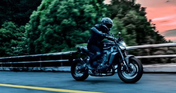 Pertama Mengadopsi Transmisi Pintar Y-AMT, Yamaha MT-09 Bakal Dijual Pada Akhir 2024 - JPNN.com