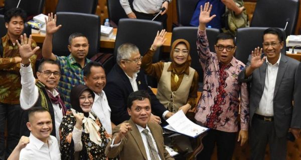 Bertentangan dengan UUD 1945, Revisi UU Pilkada Akan Cacat Hukum Kronis - JPNN.com