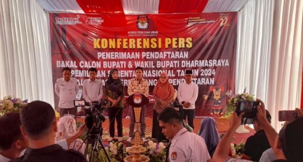 Masih Tetap 1 Pasangan Balon Kada yang Daftar di Pilkada Dharmasraya - JPNN.com