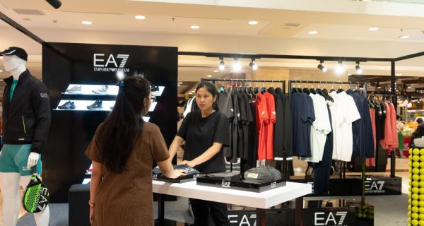 EA7 Emporio Armani Hadirkan Koleksi Terbarunya di Pondok Indah Mall - JPNN.com