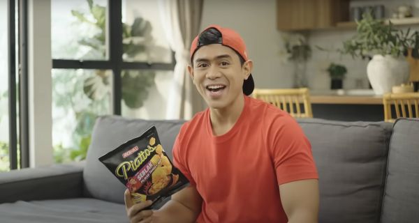 Berkolaborasi dengan Tanboy Kun, Piattos Sajikan Varian Rasa Seblak - JPNN.com