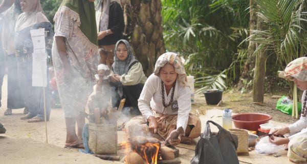 Brengkes Ikan, Cara Perempuan Menyangga Kebudayaan - JPNN.com