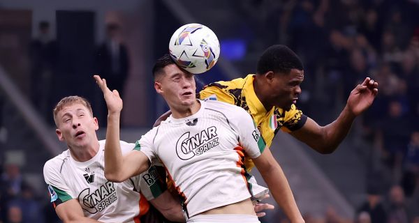 Inter Milan vs Venezia: Jay Idzes Garang di Depan Juara Bertahan - JPNN.com