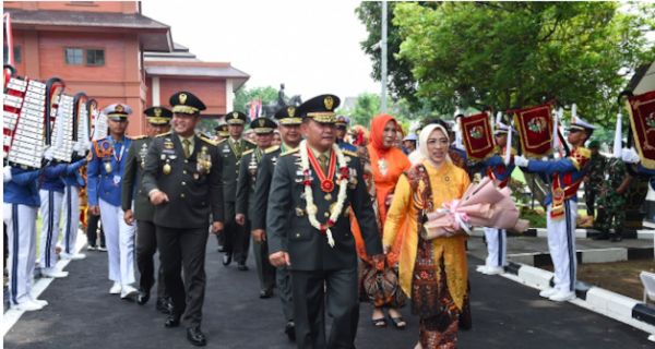 KSAD Jenderal Maruli Pimpin Wisuda Purnawira 160 Pati TNI AD - JPNN.com