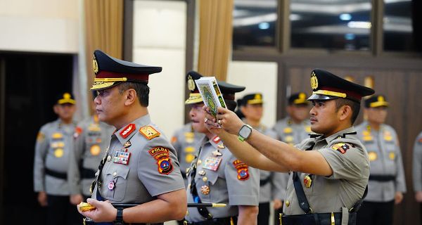 Kapolda Sumbar Kini Resmi Dijabat Irjen Gatot Tri Suryanta - JPNN.com