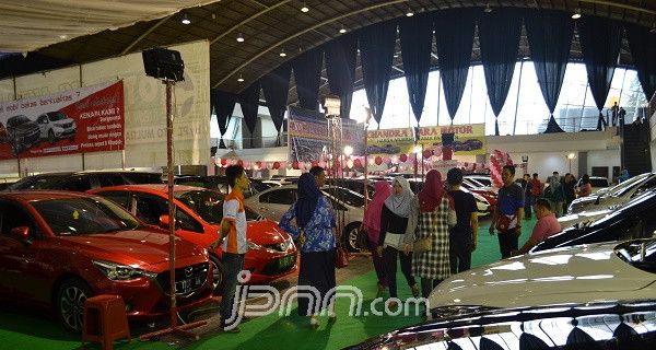 Penjualan Mobil Bekas Belum Bergairah - JPNN.com