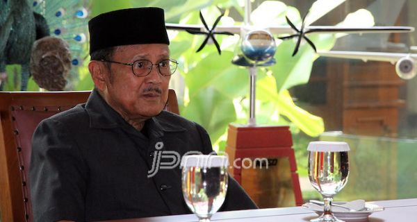 Cerita Cinta BJ Habibie dan Ainun Sangat Menginspirasi - JPNN.com