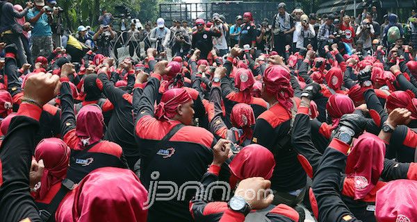 Mendagri: Kepala Daerah Harus Perhatikan Aspirasi Buruh - JPNN.com