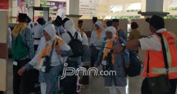 Banyak Jemaah Korban Travel, DPR Bentuk Panja Umrah - JPNN.com