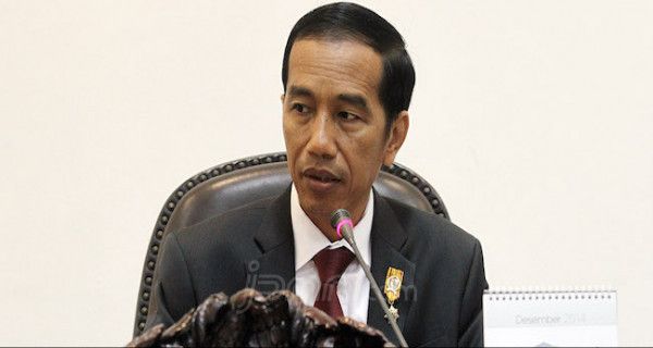 Jokowi: Lulusan IPB Kerja di Bank, Terus jadi Petani Siapa? - JPNN.com