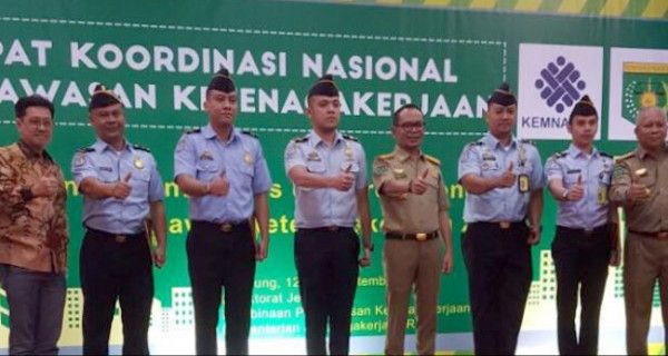 Menaker Beri Apresiasi untuk Petugas Imigrasi Bandara Soetta - JPNN.com